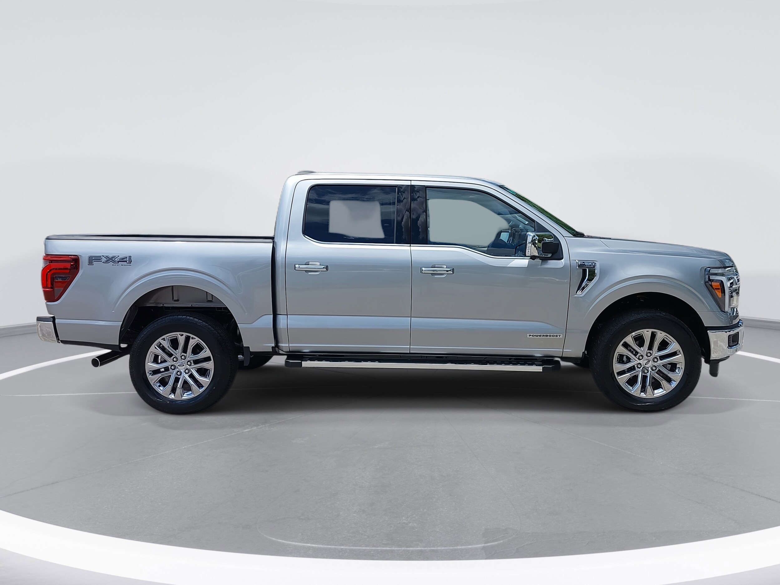 2025 Ford F-150 Lariat photo 4