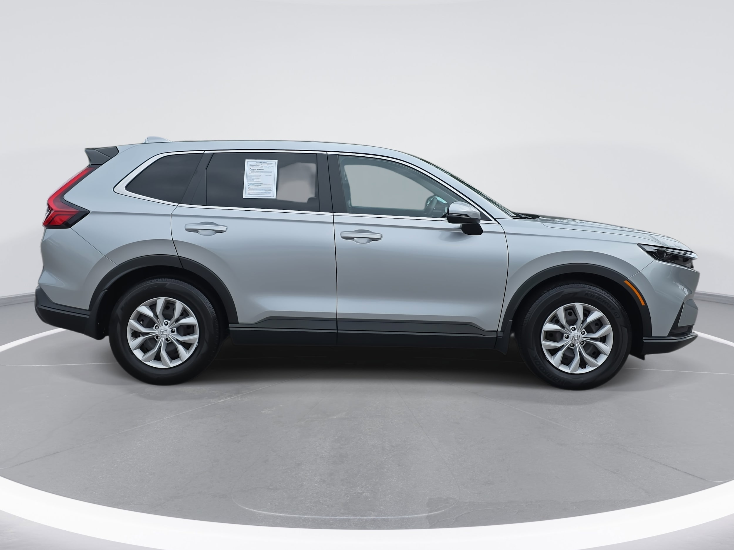 2025 Honda CR-V LX photo 4