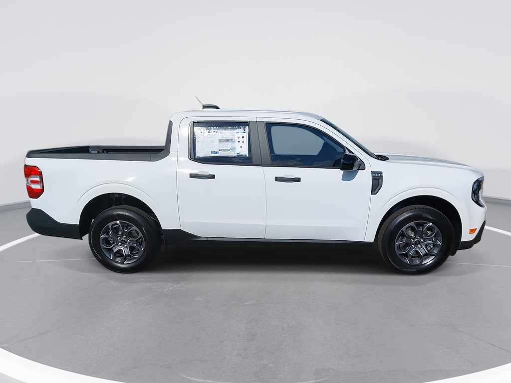 New 2025 Ford Maverick XLT XLT FWD SuperCrew