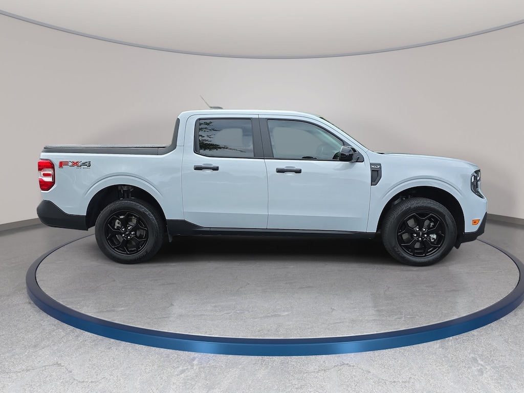 Used 2025 Ford Maverick XLT Truck SuperCrew