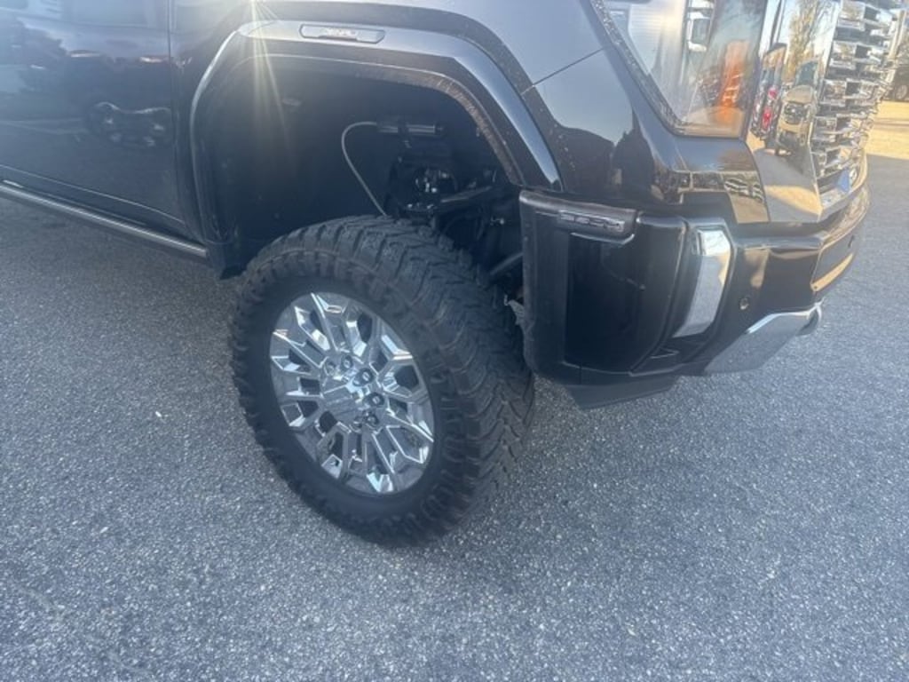 Used 2024 GMC Sierra 2500 HD Denali Truck Crew Cab