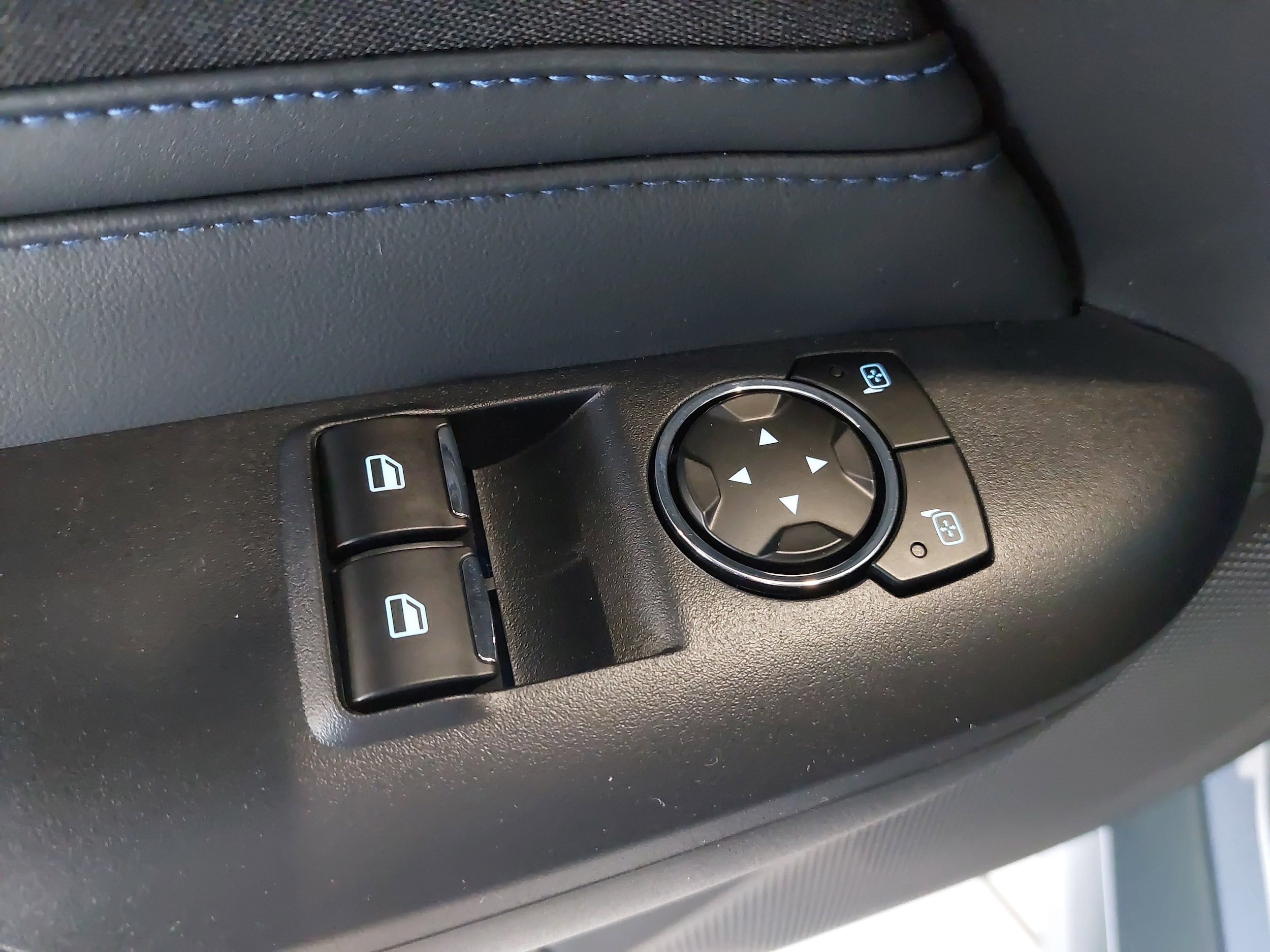2025 Ford Mustang Dark Horse - Photo 27