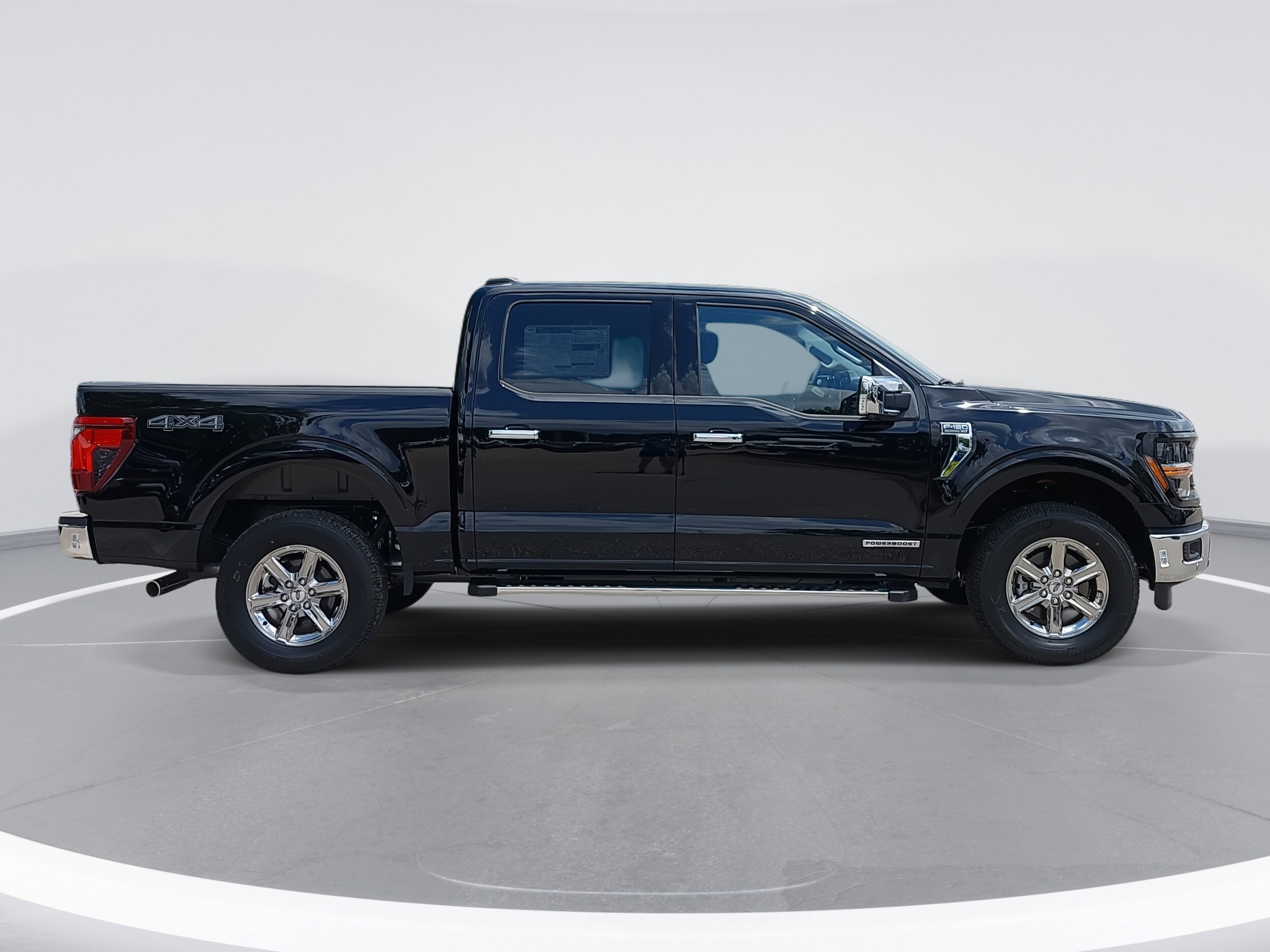 2025 Ford F-150 XLT photo 4