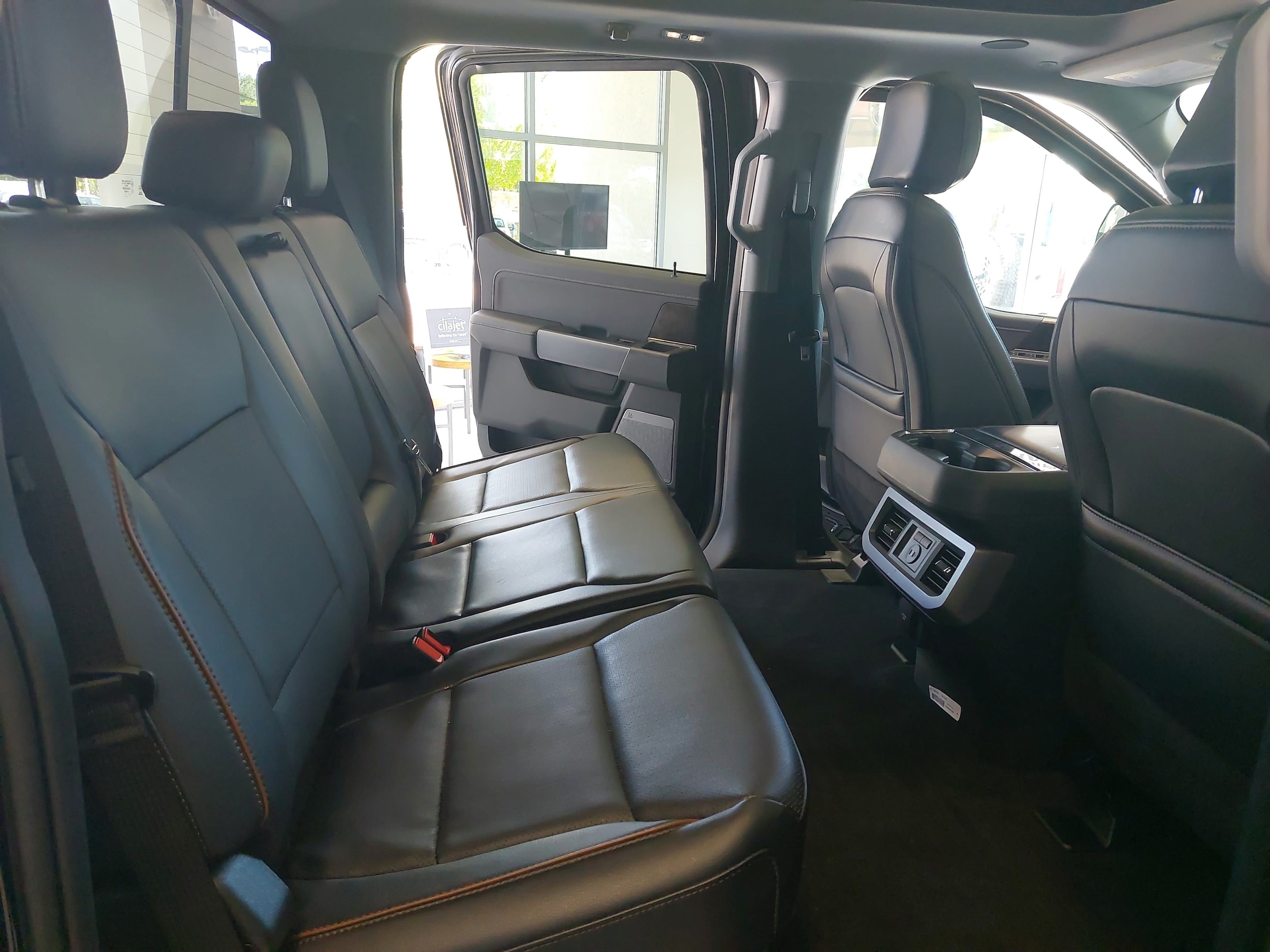 2025 Ford F-250 Super Duty Lariat - Photo 11