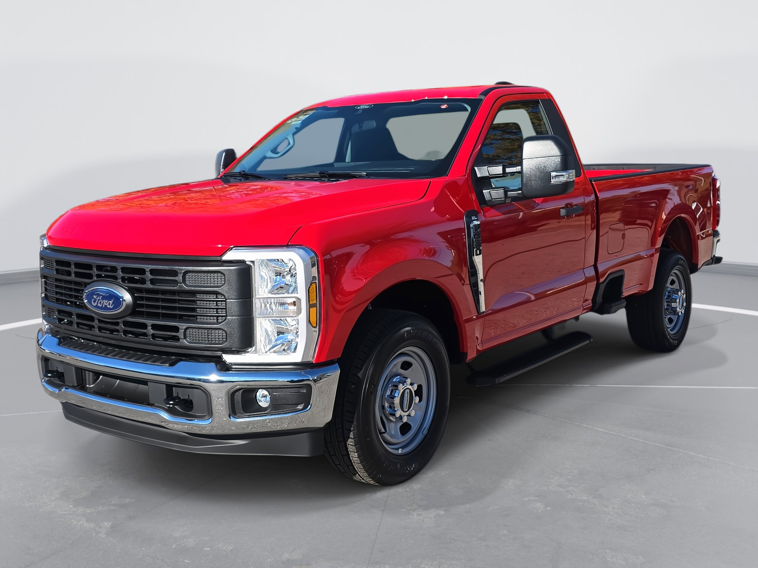 2026 Ford F-350 Super Duty XL's photo