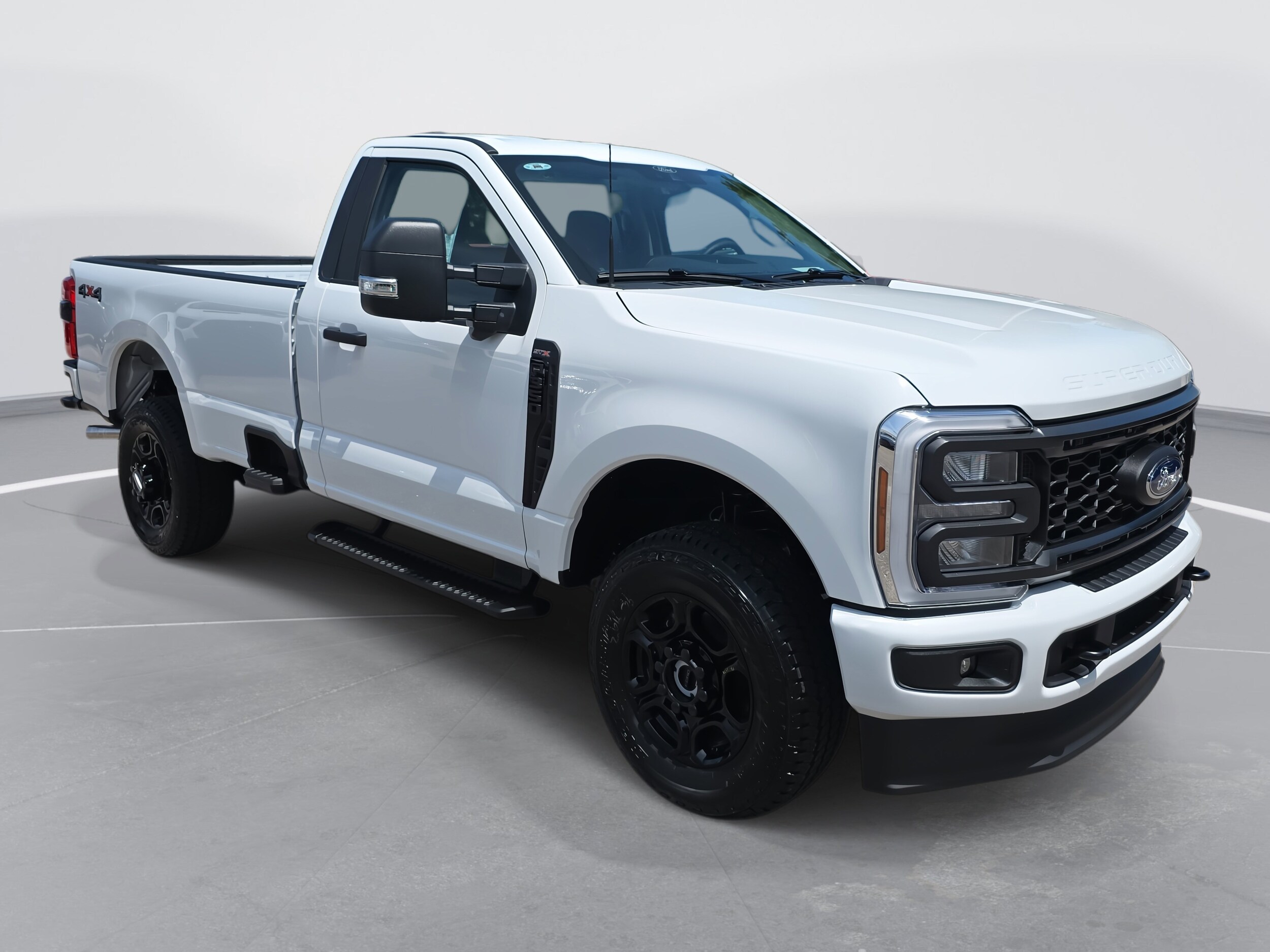 2025 Ford F-350 XL photo 2