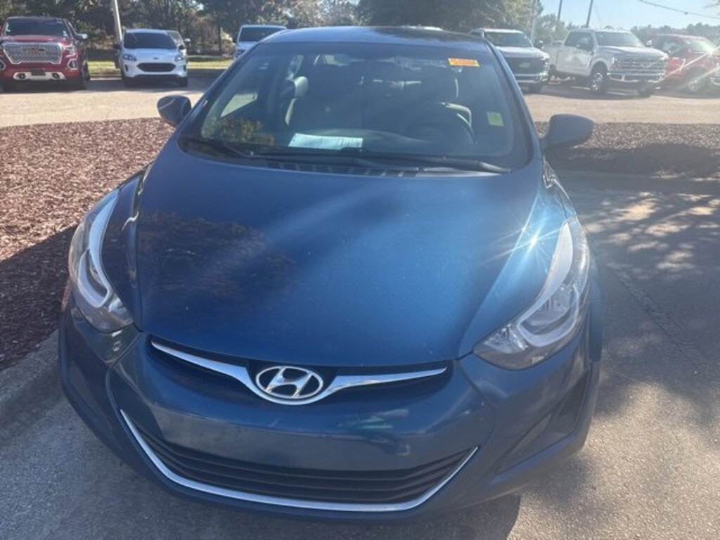 Used 2014 Hyundai Elantra SE Sedan