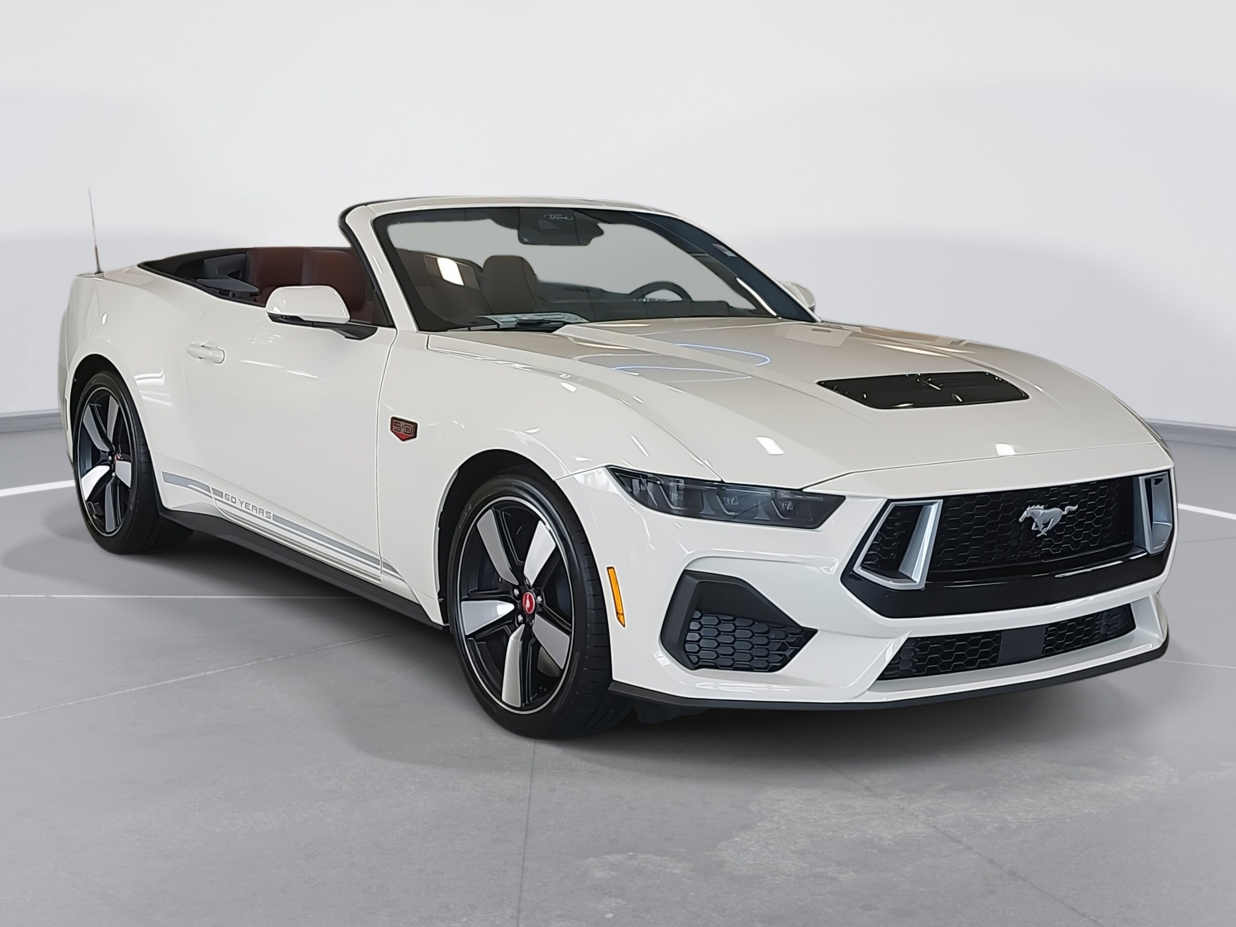 2025 Ford Mustang GT Premium Convertible photo 3