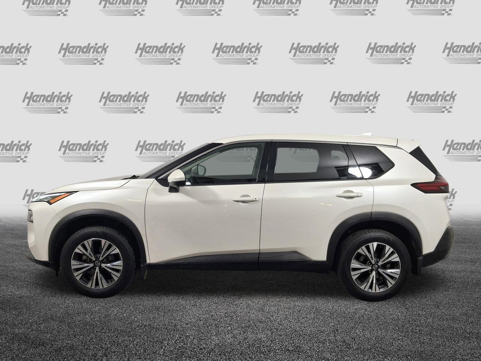 2021 Nissan Rogue SV photo 6