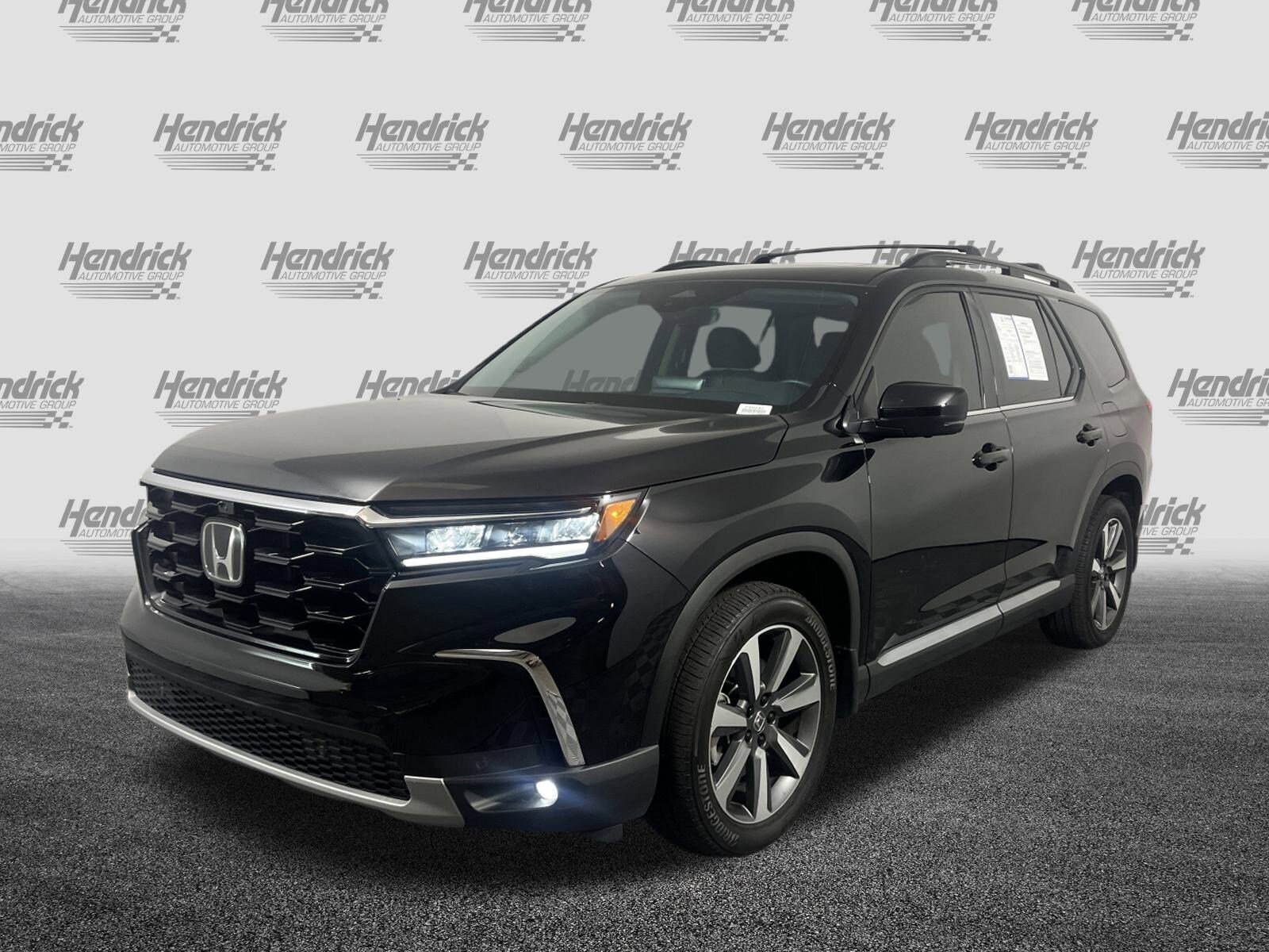 2025 Honda Pilot Elite photo 2