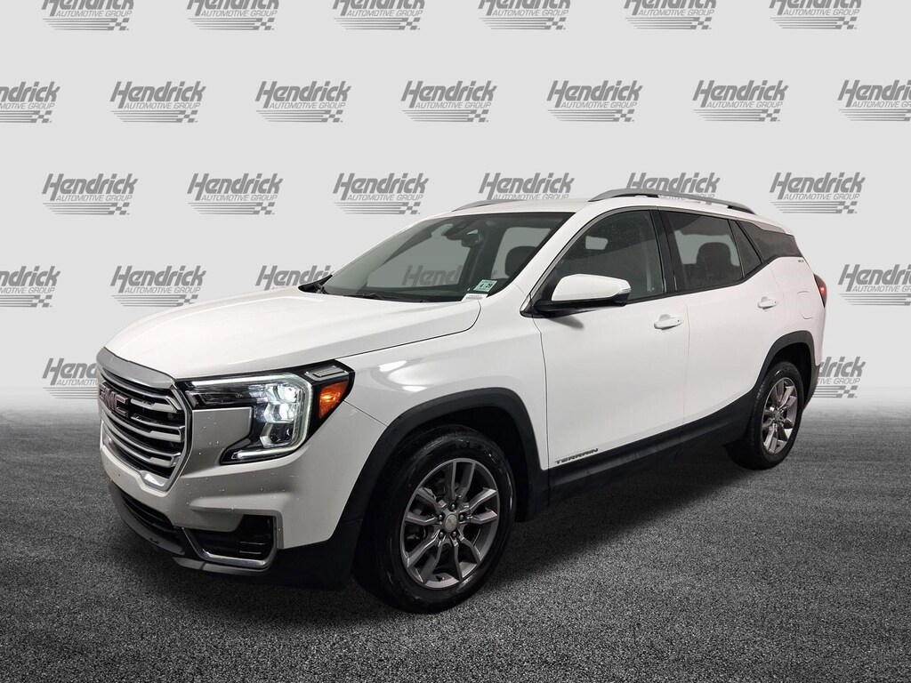 Used 2024 GMC Terrain SLT SUV
