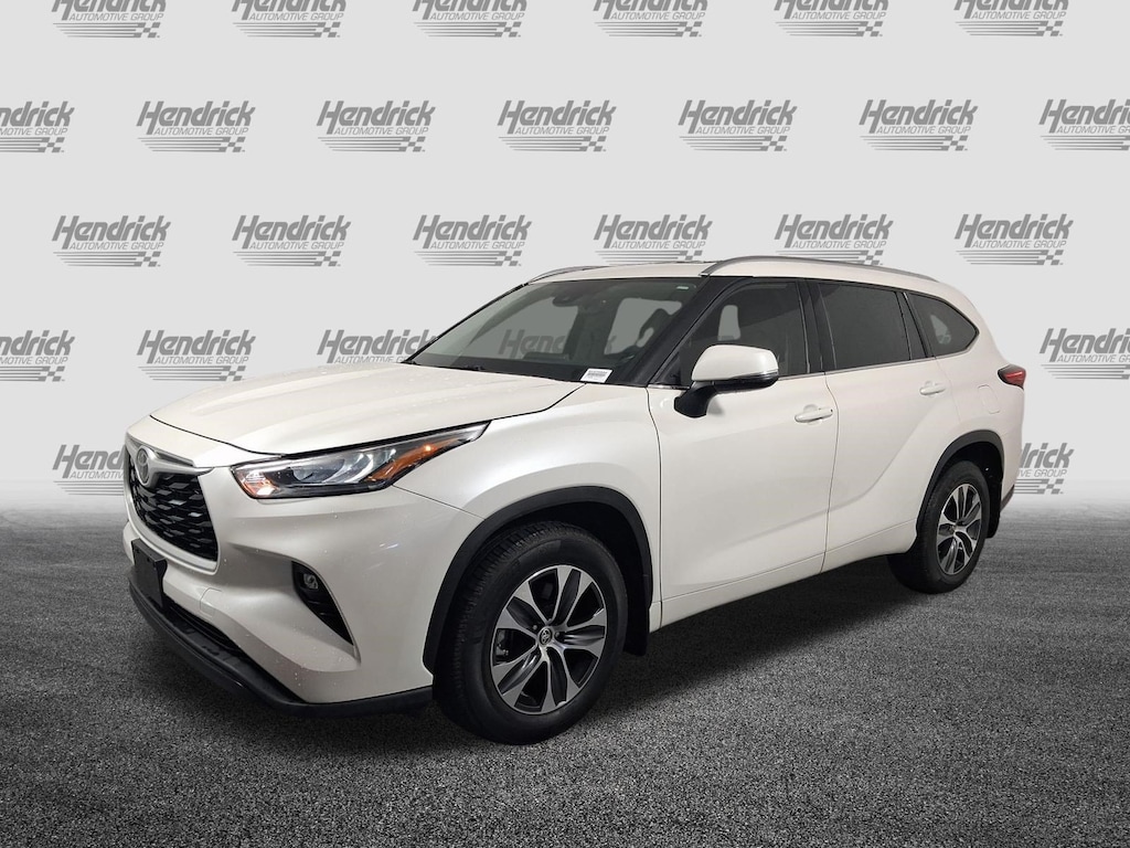 Used 2020 Toyota Highlander XLE SUV