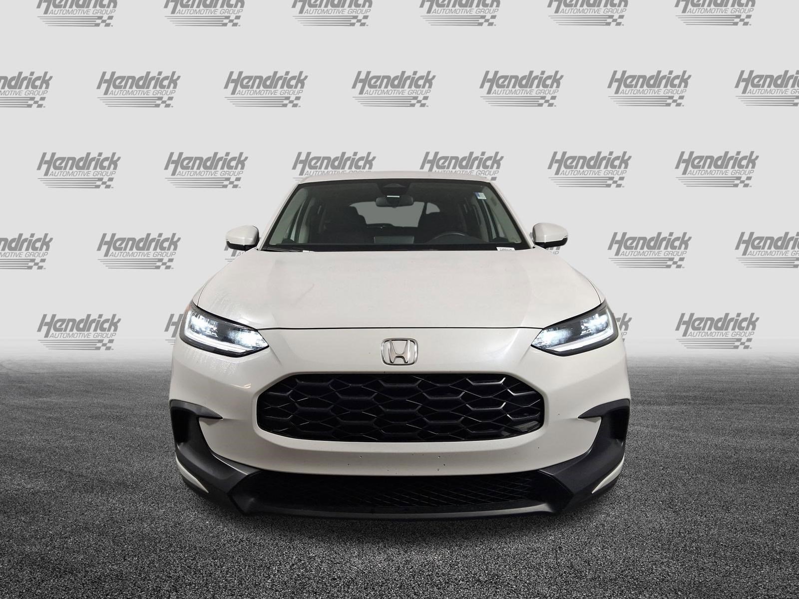 2026 Honda HR-V LX photo 2