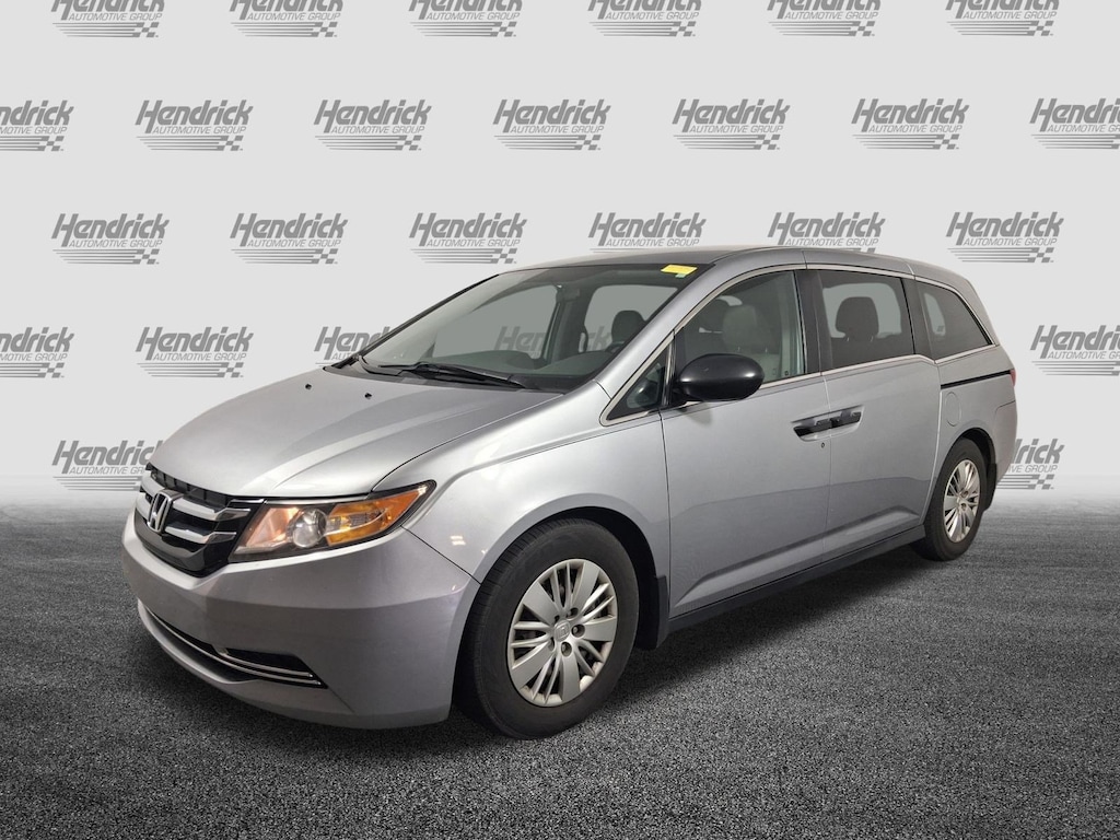 Used 2016 Honda Odyssey LX Minivan