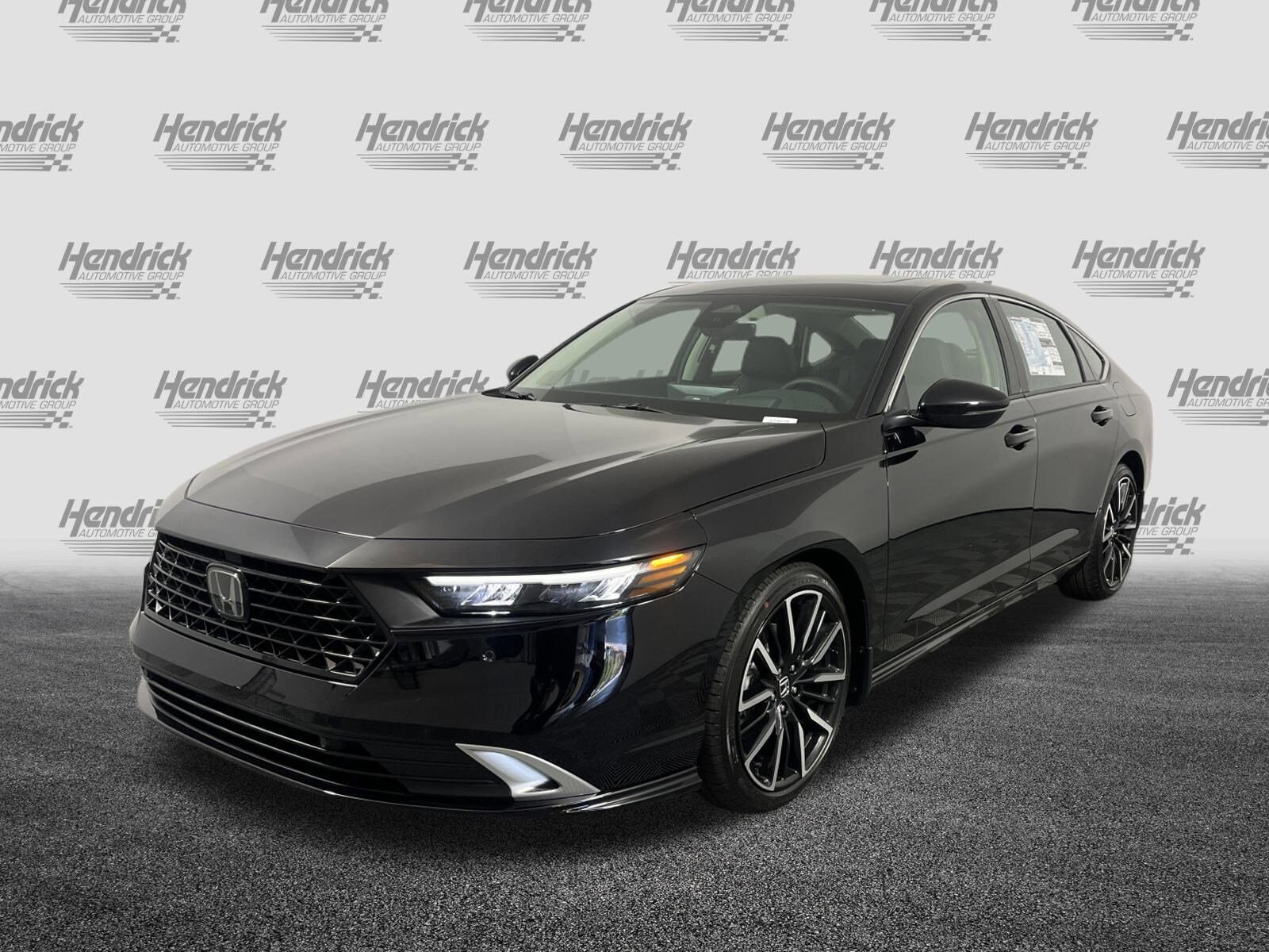 2025 Honda Accord Hybrid Touring photo 2