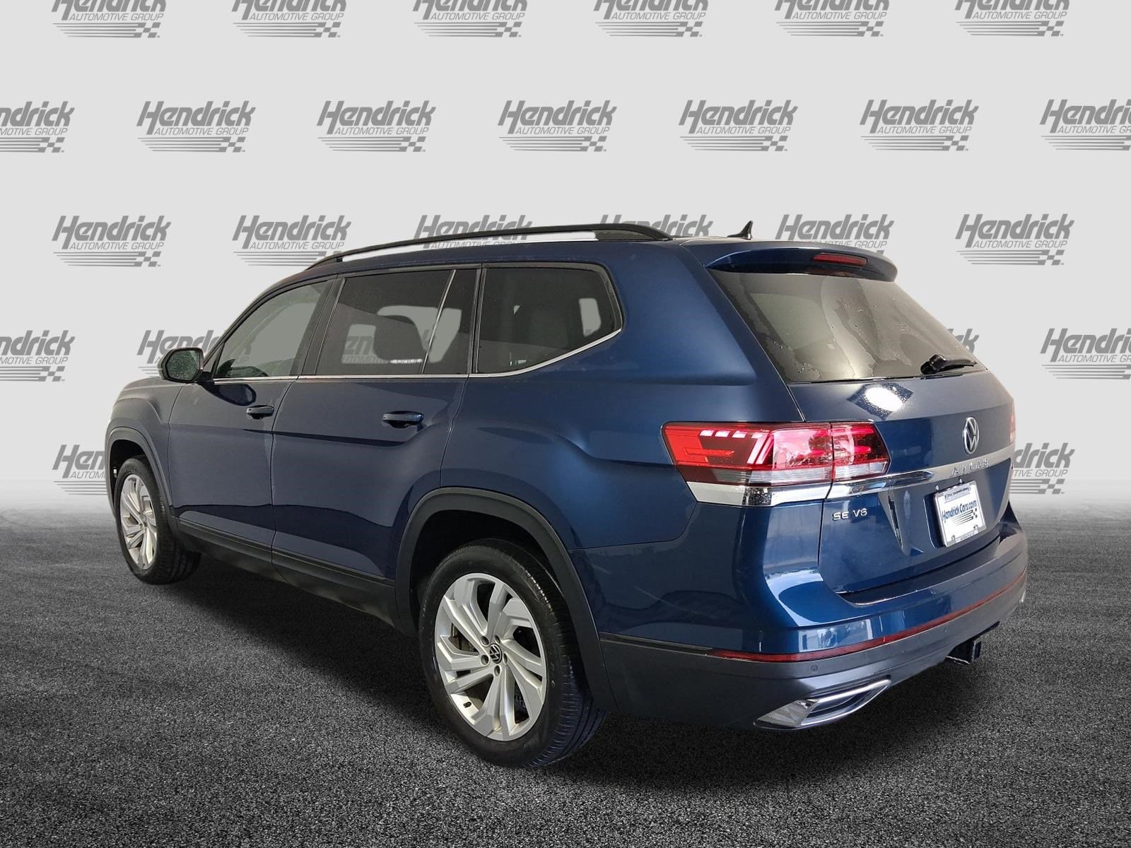 2023 Volkswagen Atlas 3.6L V6 SE w/Technology photo 3