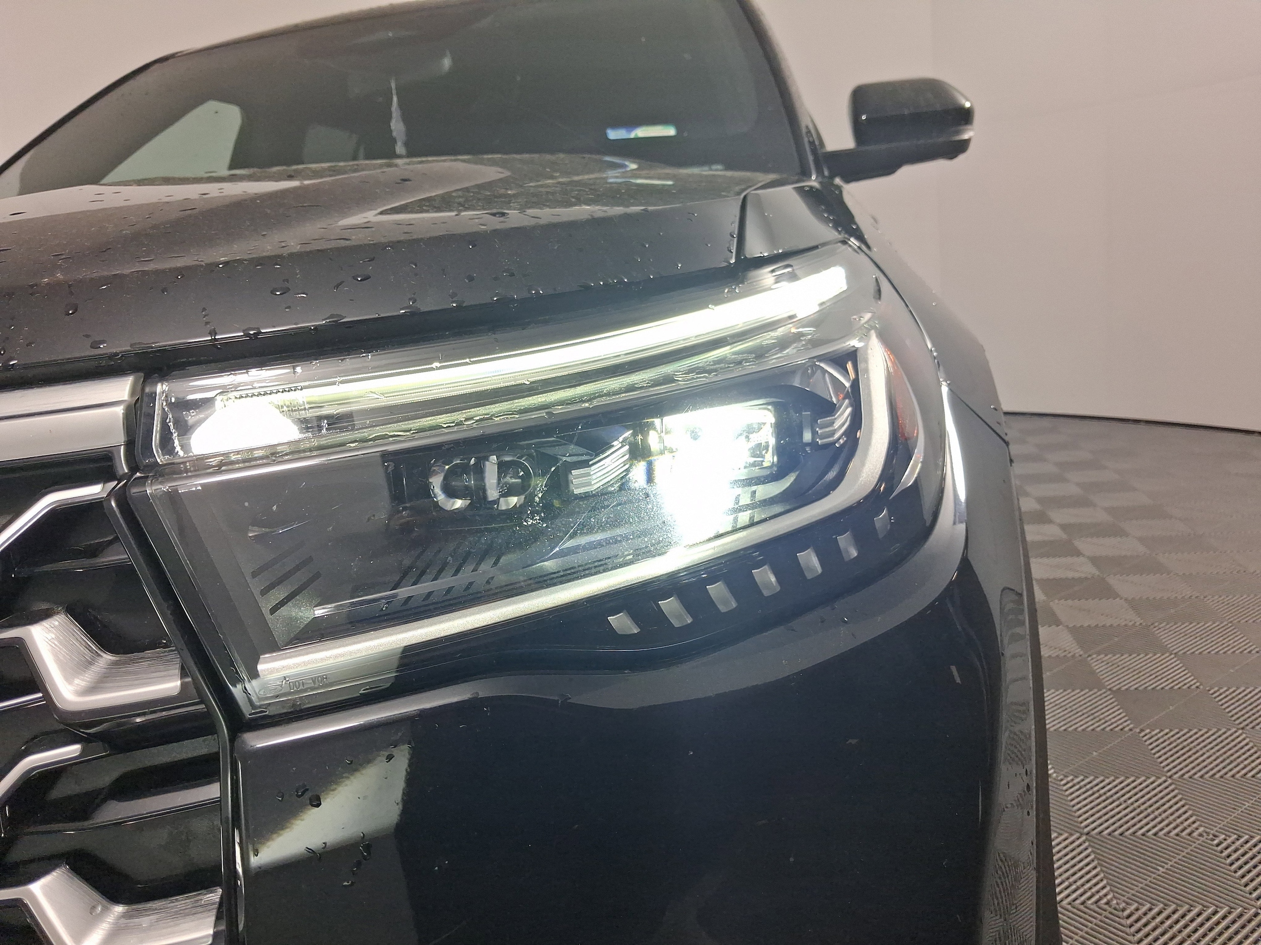 2025 Ford Explorer Platinum photo 4