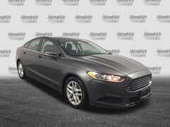 2016 Ford Fusion SE Sedan