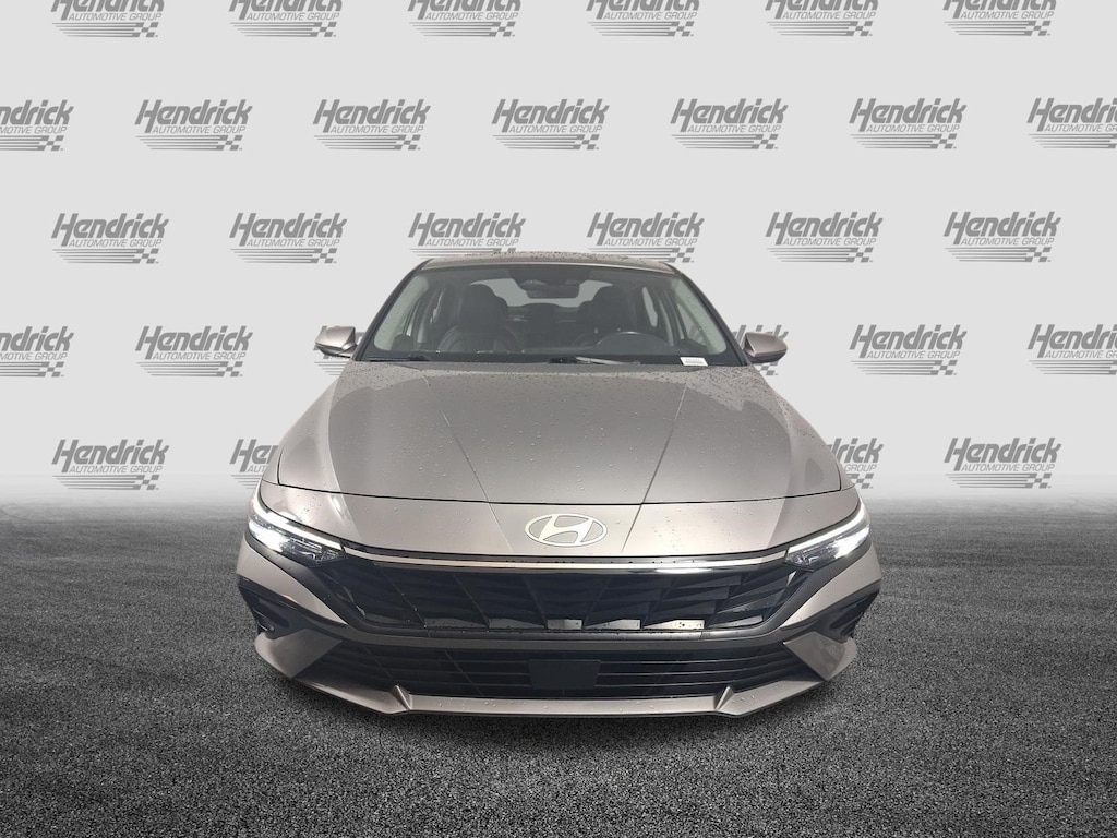 Used 2025 Hyundai Elantra Limited Sedan