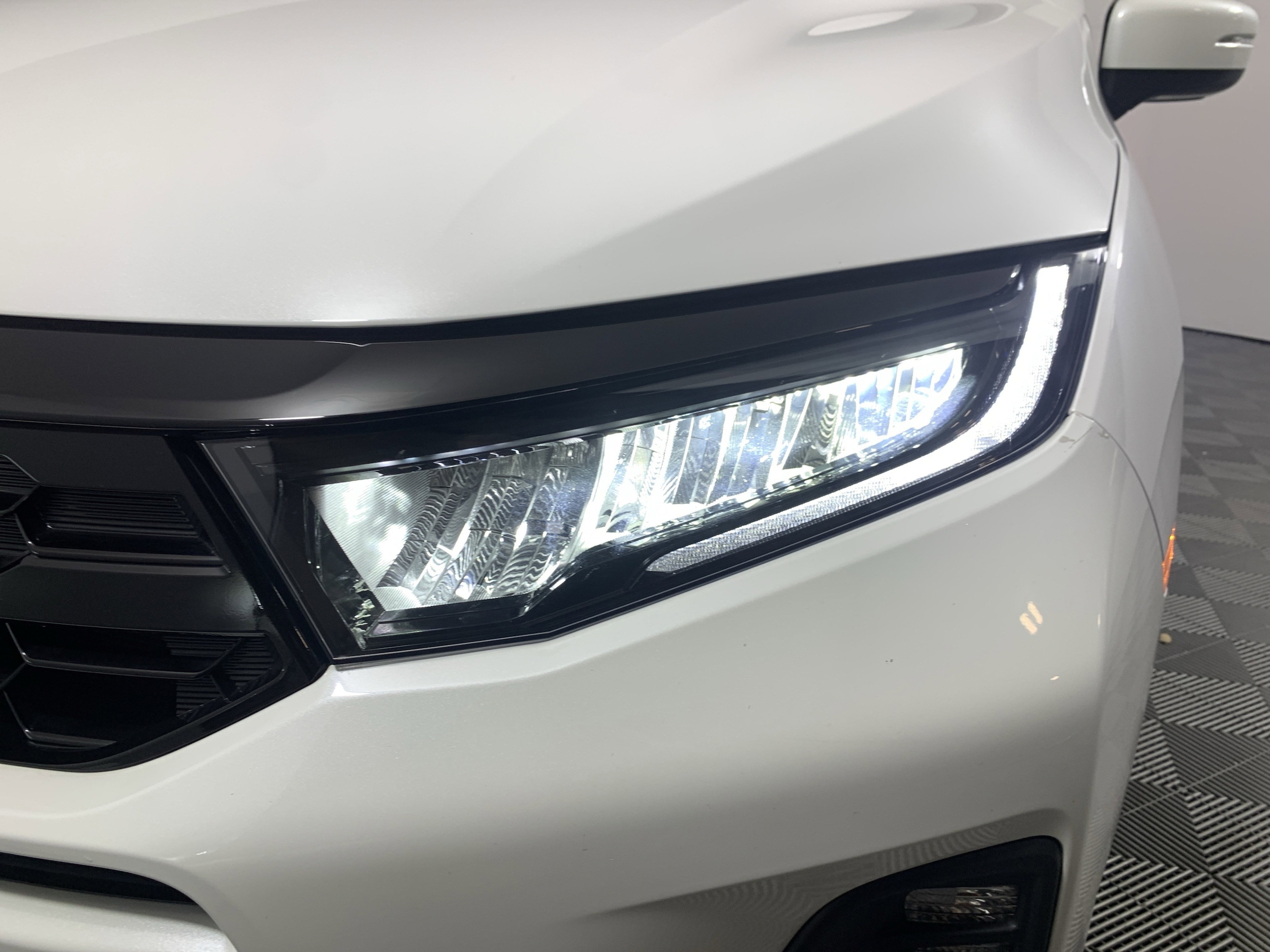 2025 Honda Odyssey Touring photo 5