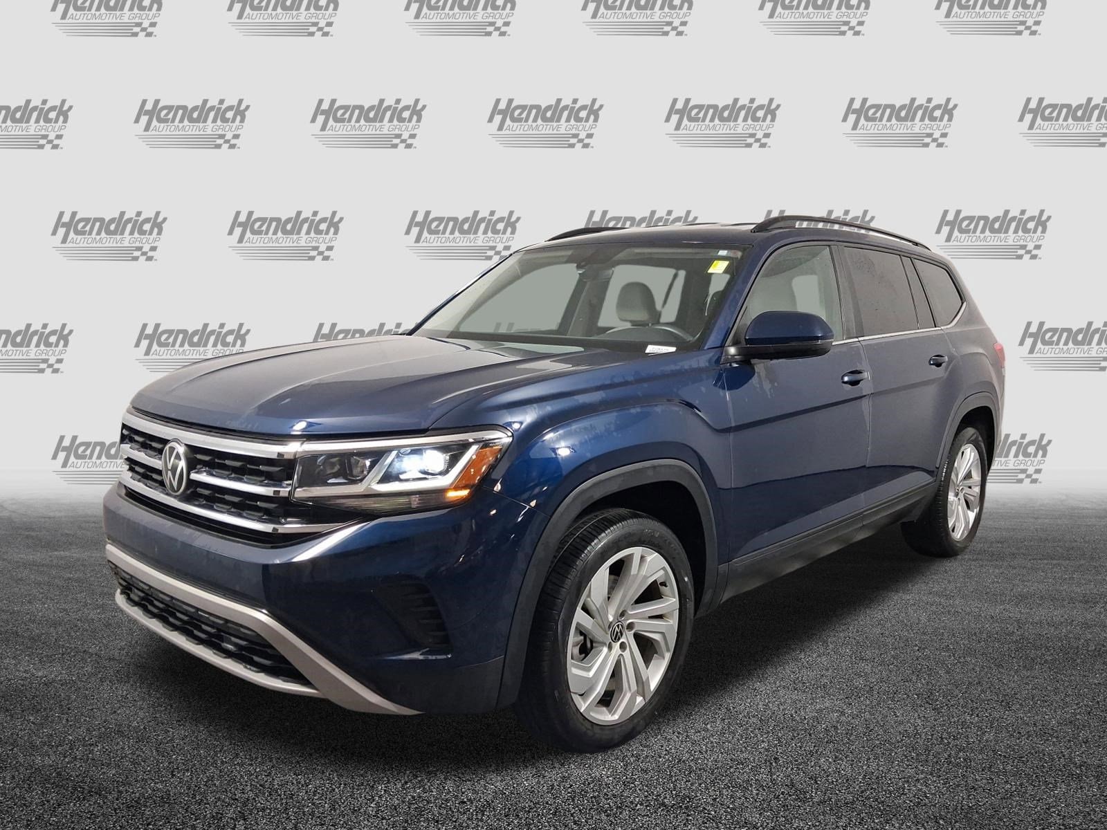 2023 Volkswagen Atlas 3.6L V6 SE w/Technology photo 4