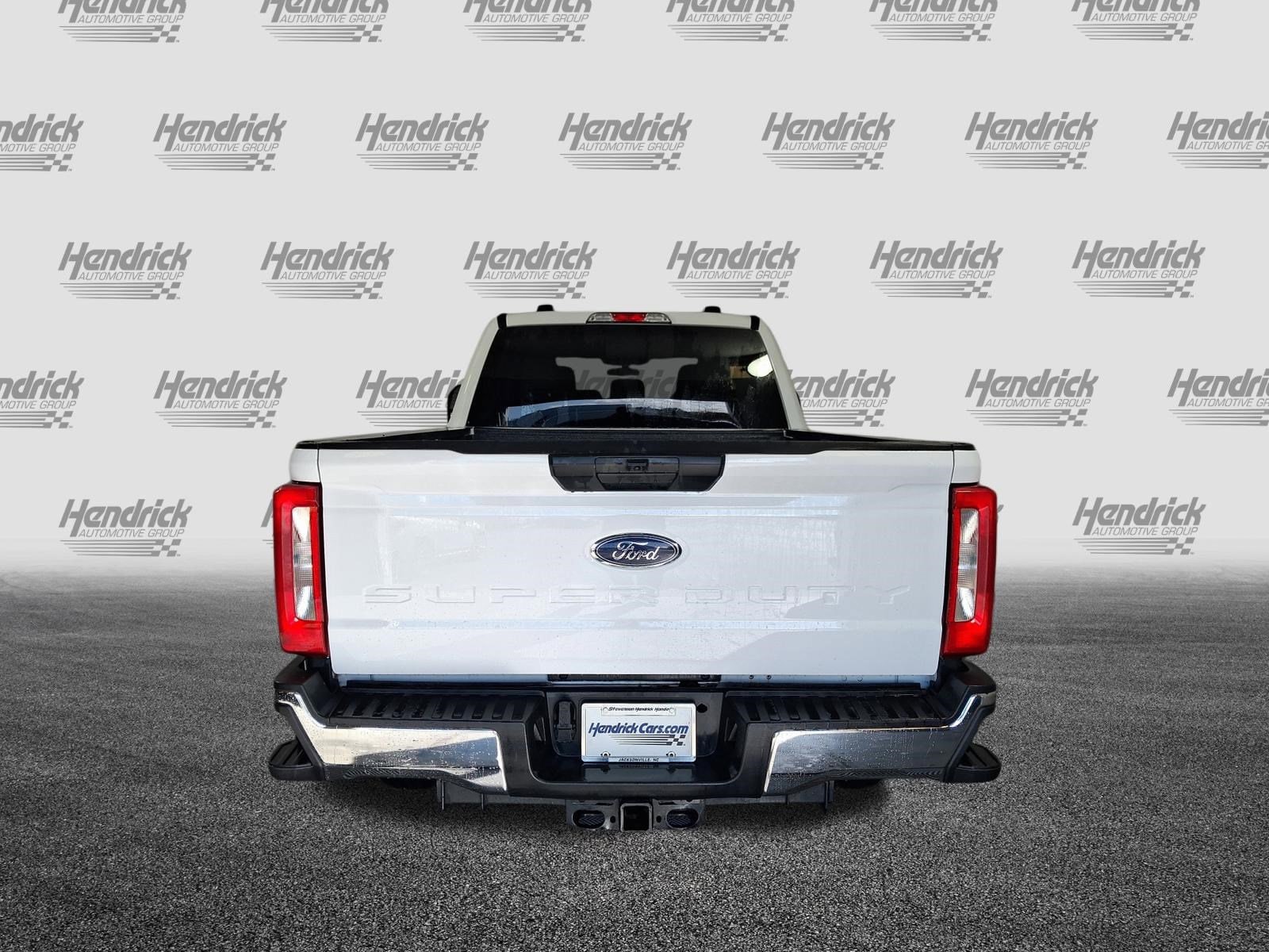 2025 Ford Super Duty F-250 SRW XLT photo 3