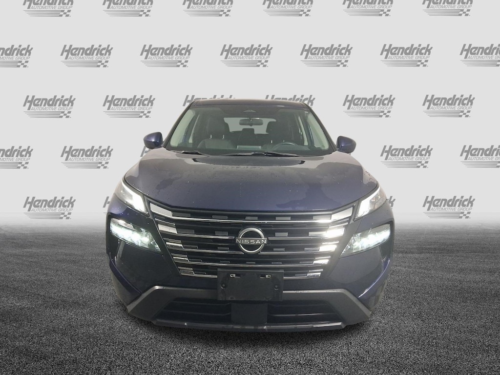 Used 2024 Nissan Rogue SV SUV