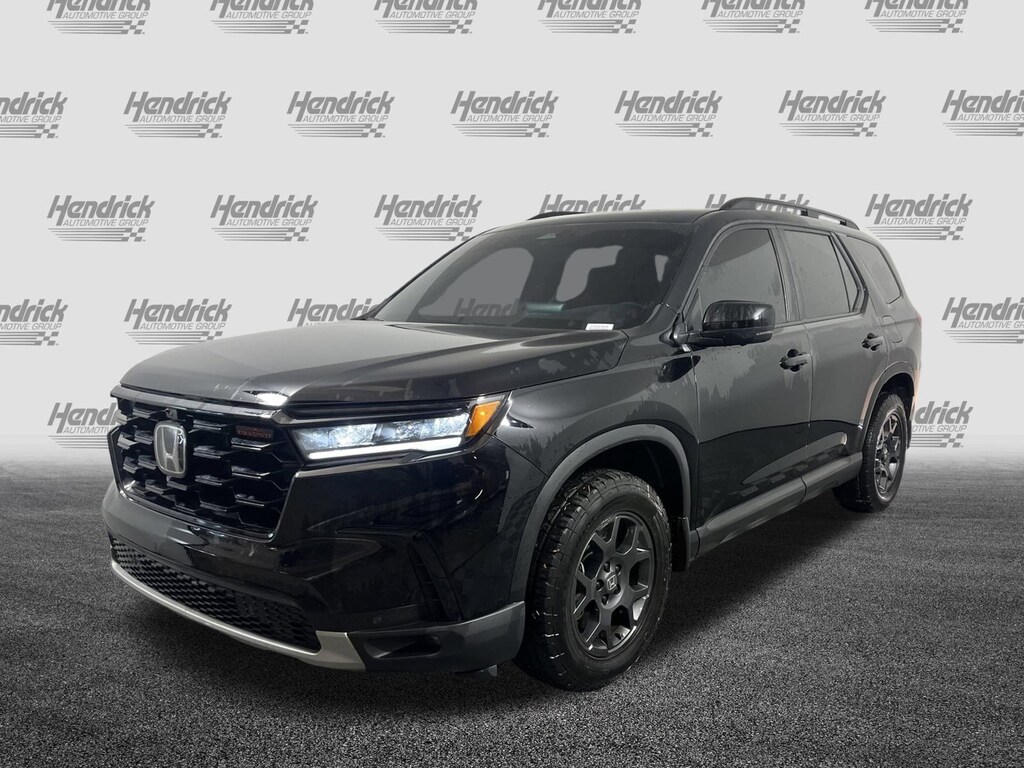 Certified 2025 Honda Pilot TrailSport SUV