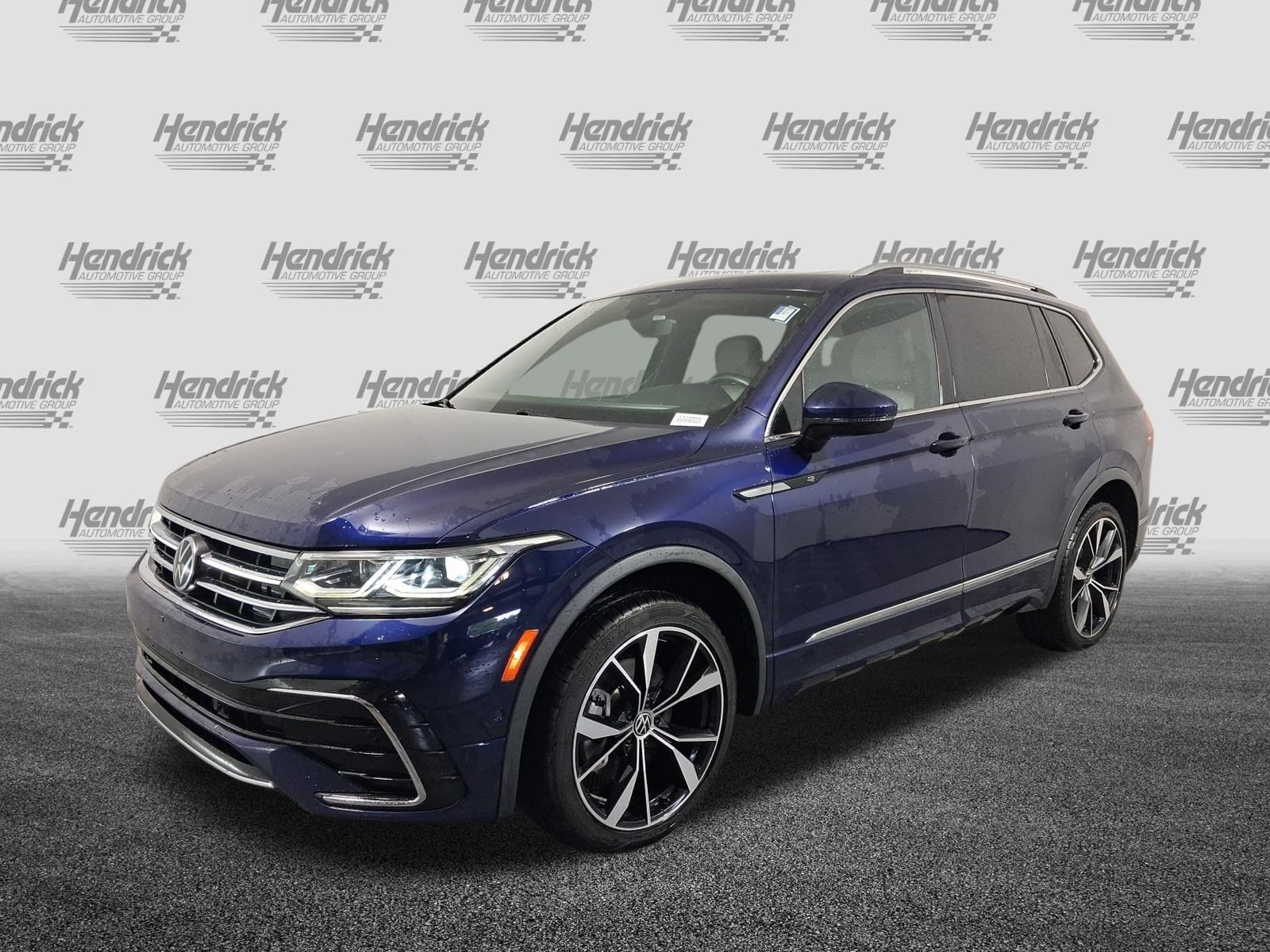 Volkswagen Tiguan SEL R-Line