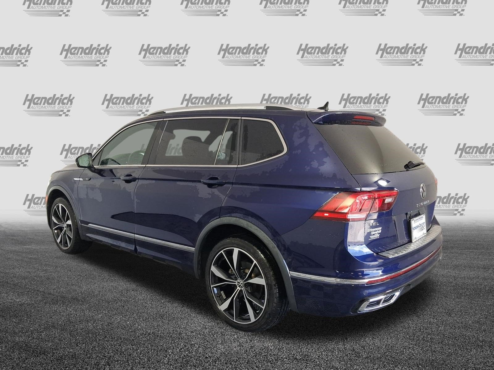 Volkswagen Tiguan SEL R-Line
