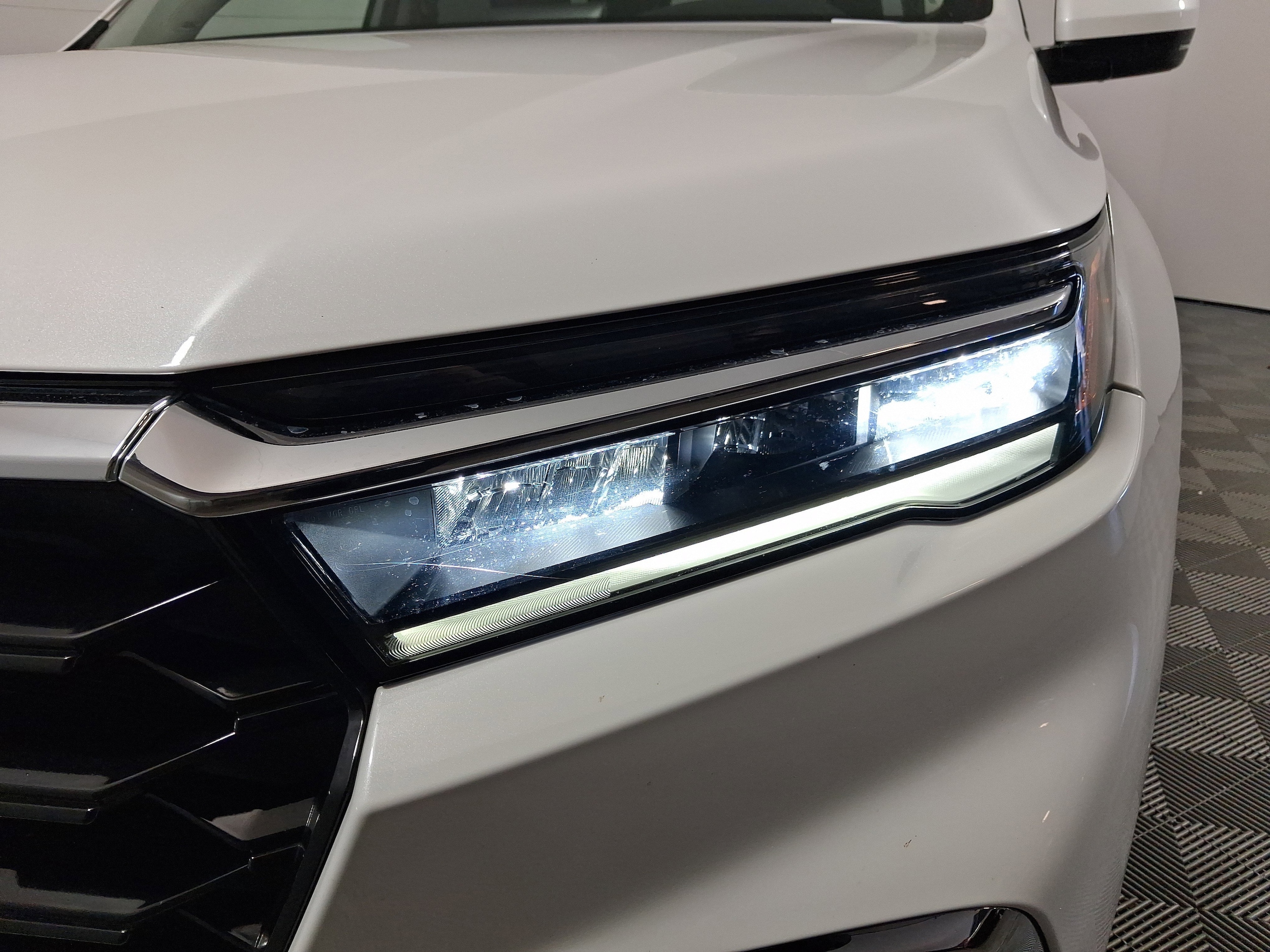 2024 Honda Pilot Touring photo 5