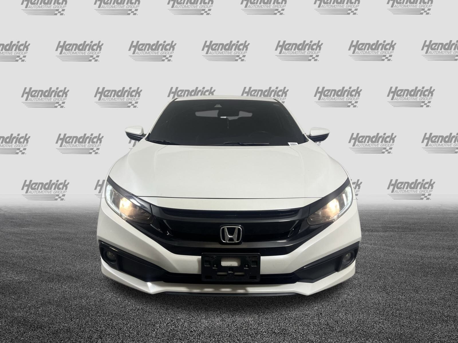 2019 Honda Civic Sport photo 2