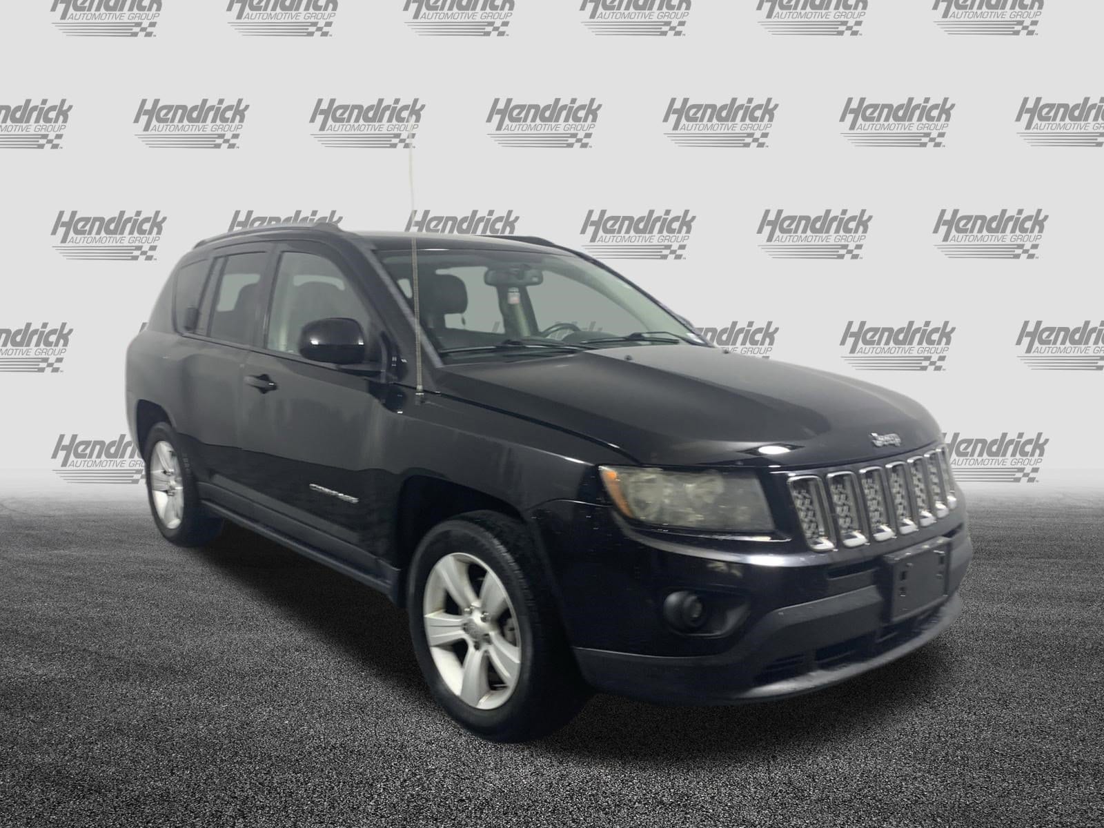 2015 Jeep Compass Latitude photo 2