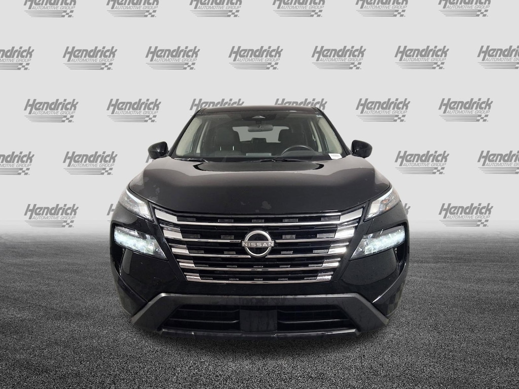 Used 2025 Nissan Rogue SV SUV