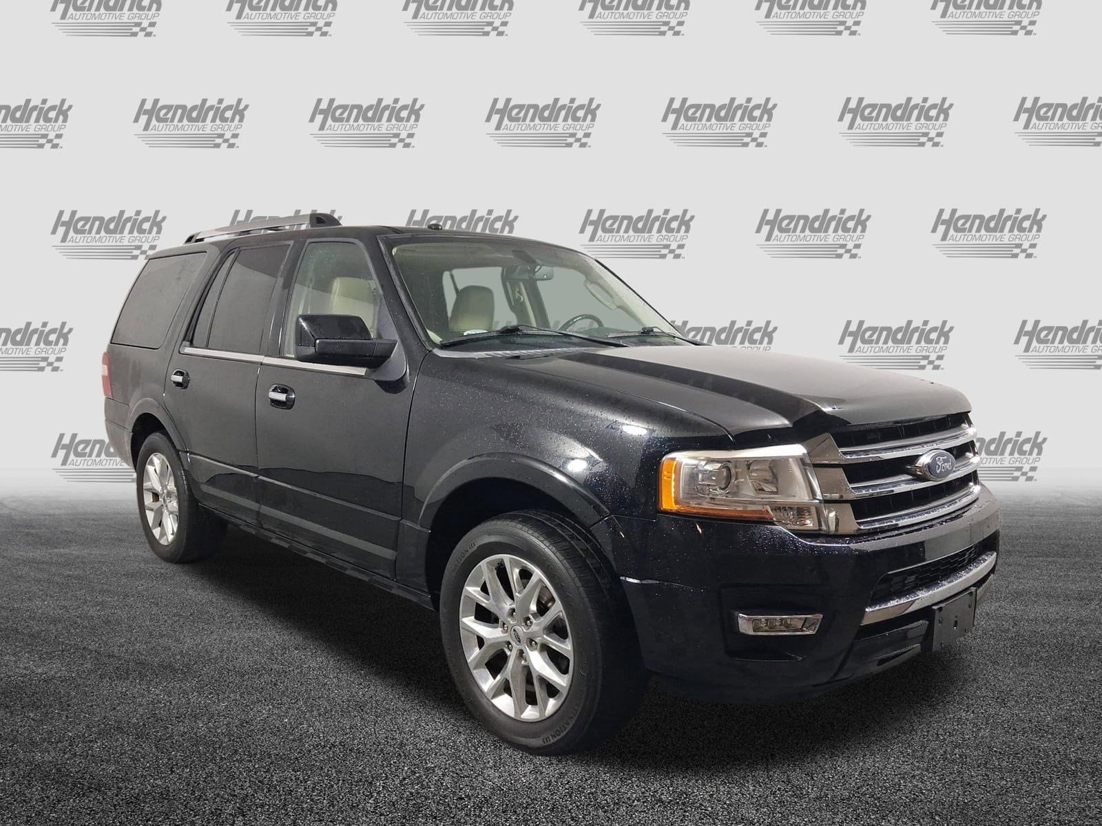 2017 Ford Expedition Limited photo 2