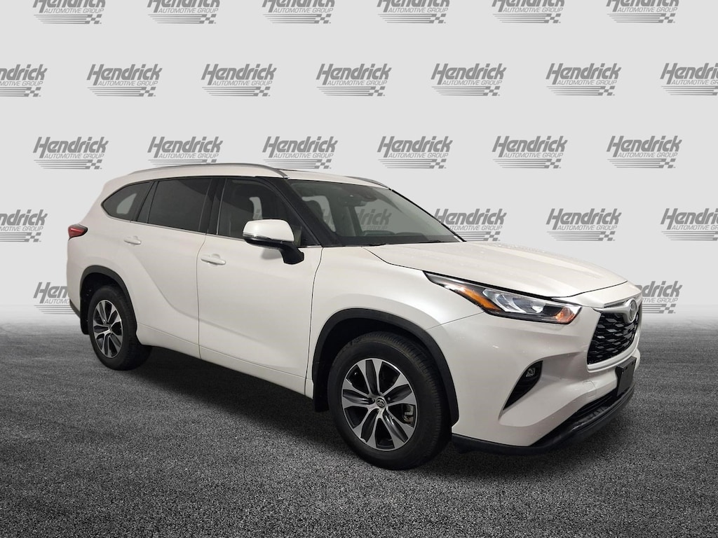 Used 2020 Toyota Highlander XLE SUV