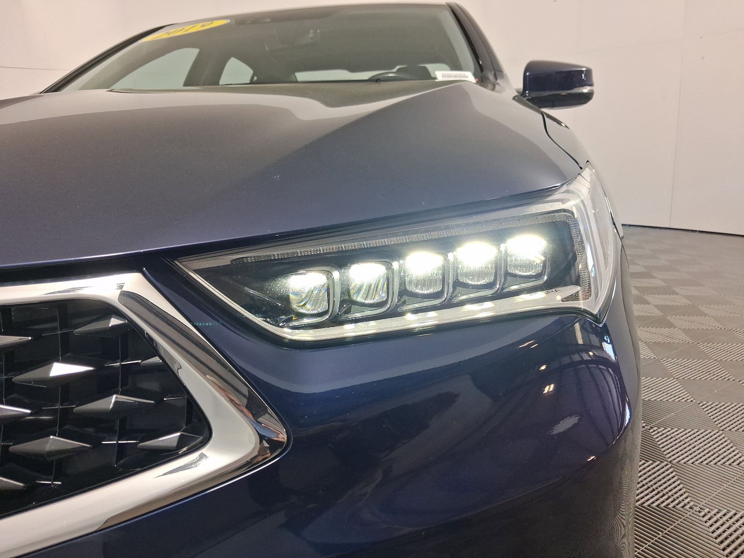 2019 Acura TLX w/Technology Pkg photo 5