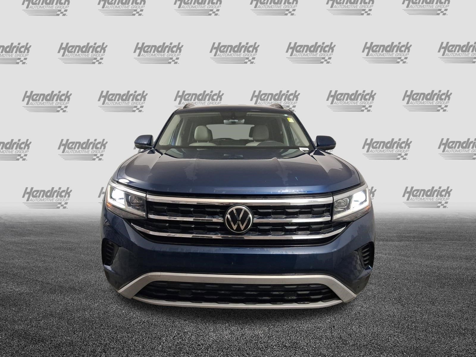 2023 Volkswagen Atlas 3.6L V6 SE w/Technology photo 2