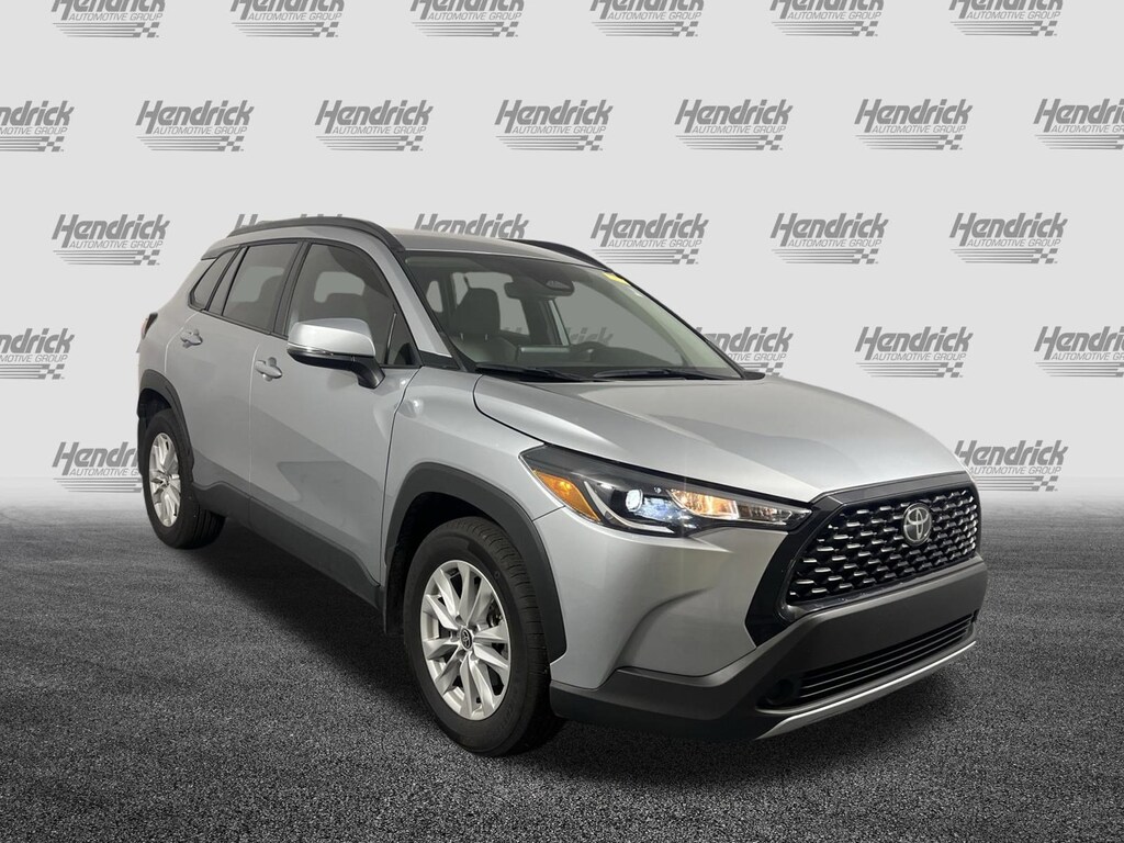 Used 2024 Toyota Corolla Cross LE SUV