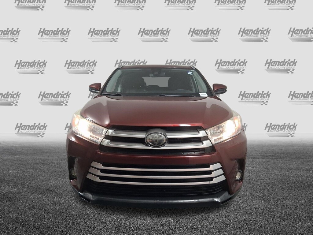 Used 2017 Toyota Highlander XLE SUV