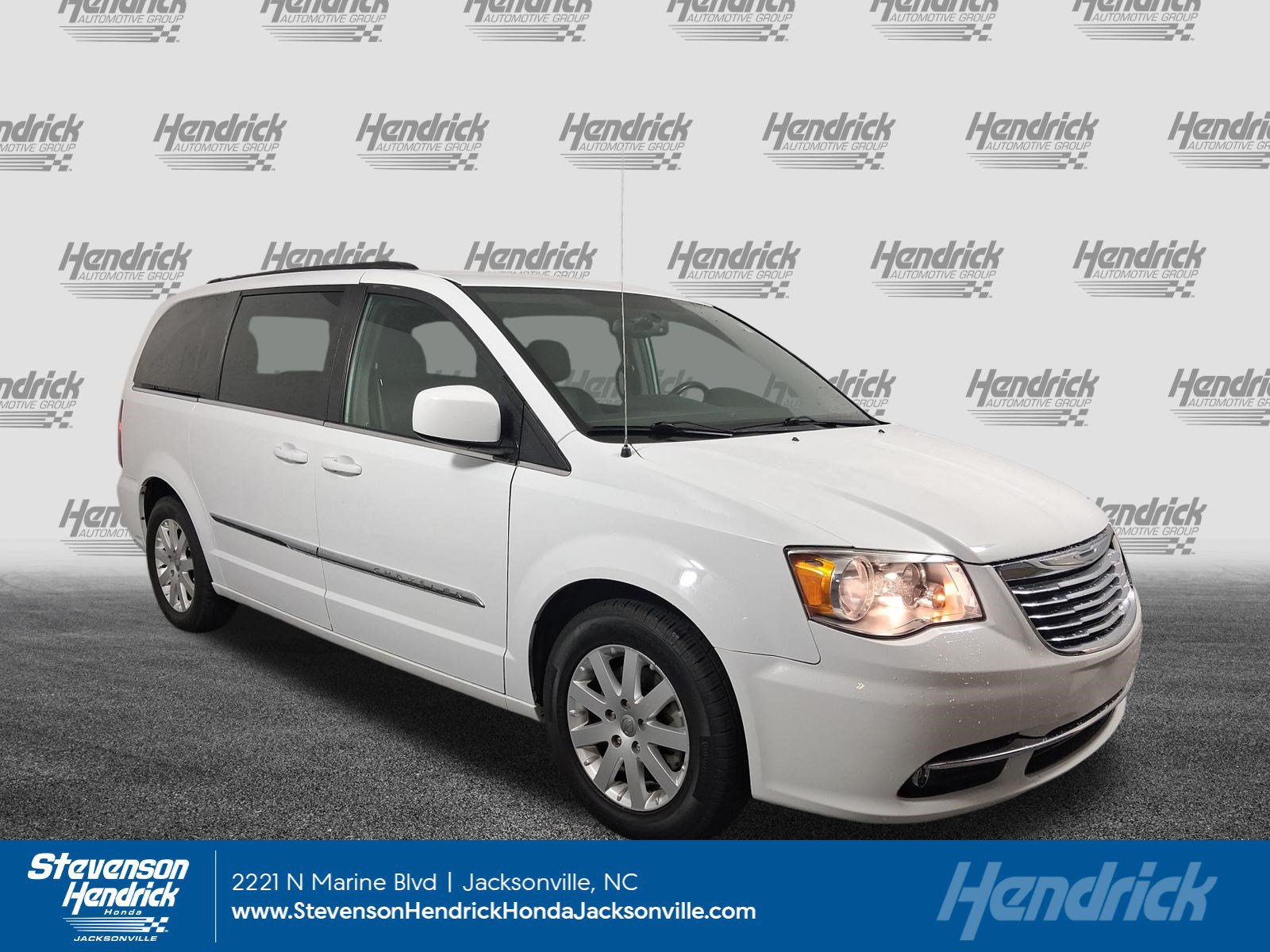 Chrysler Town & Country Touring