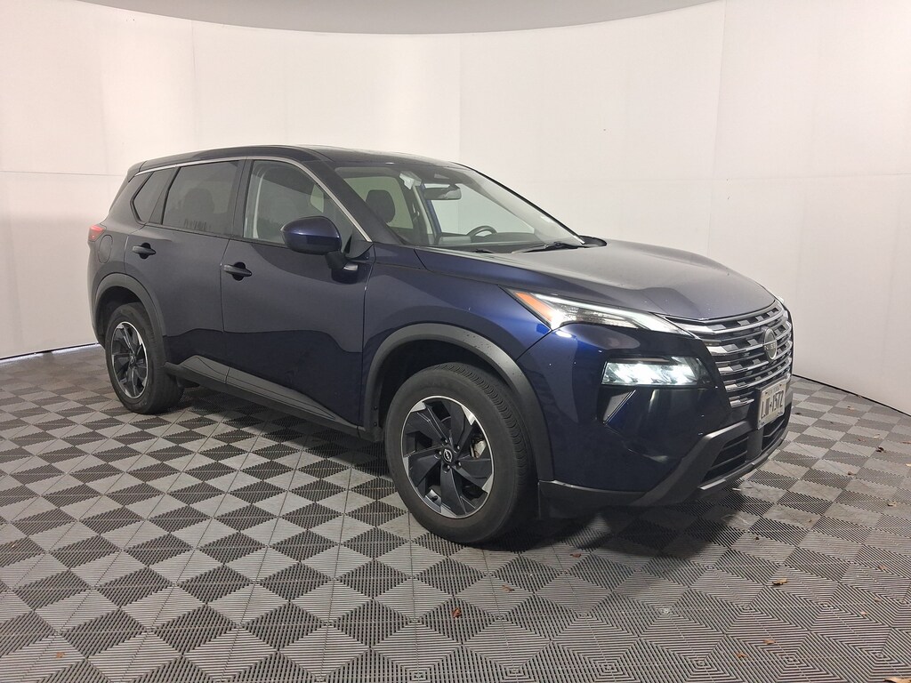 Used 2024 Nissan Rogue SV SUV