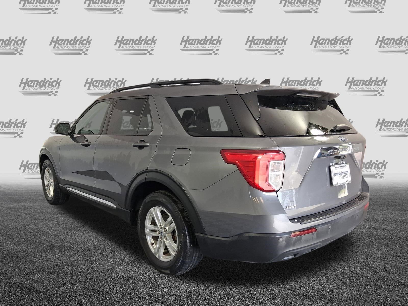 2023 Ford Explorer XLT photo 3