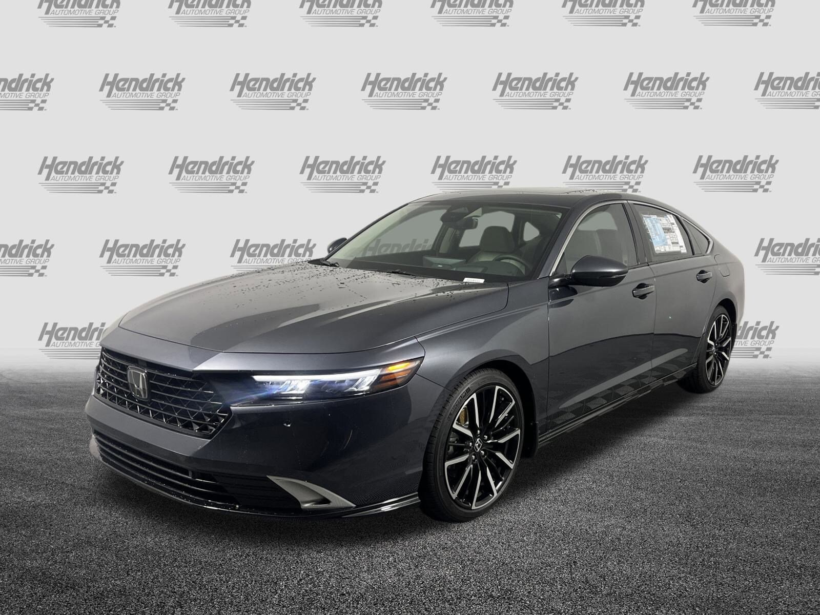 2025 Honda Accord Hybrid Touring photo 3