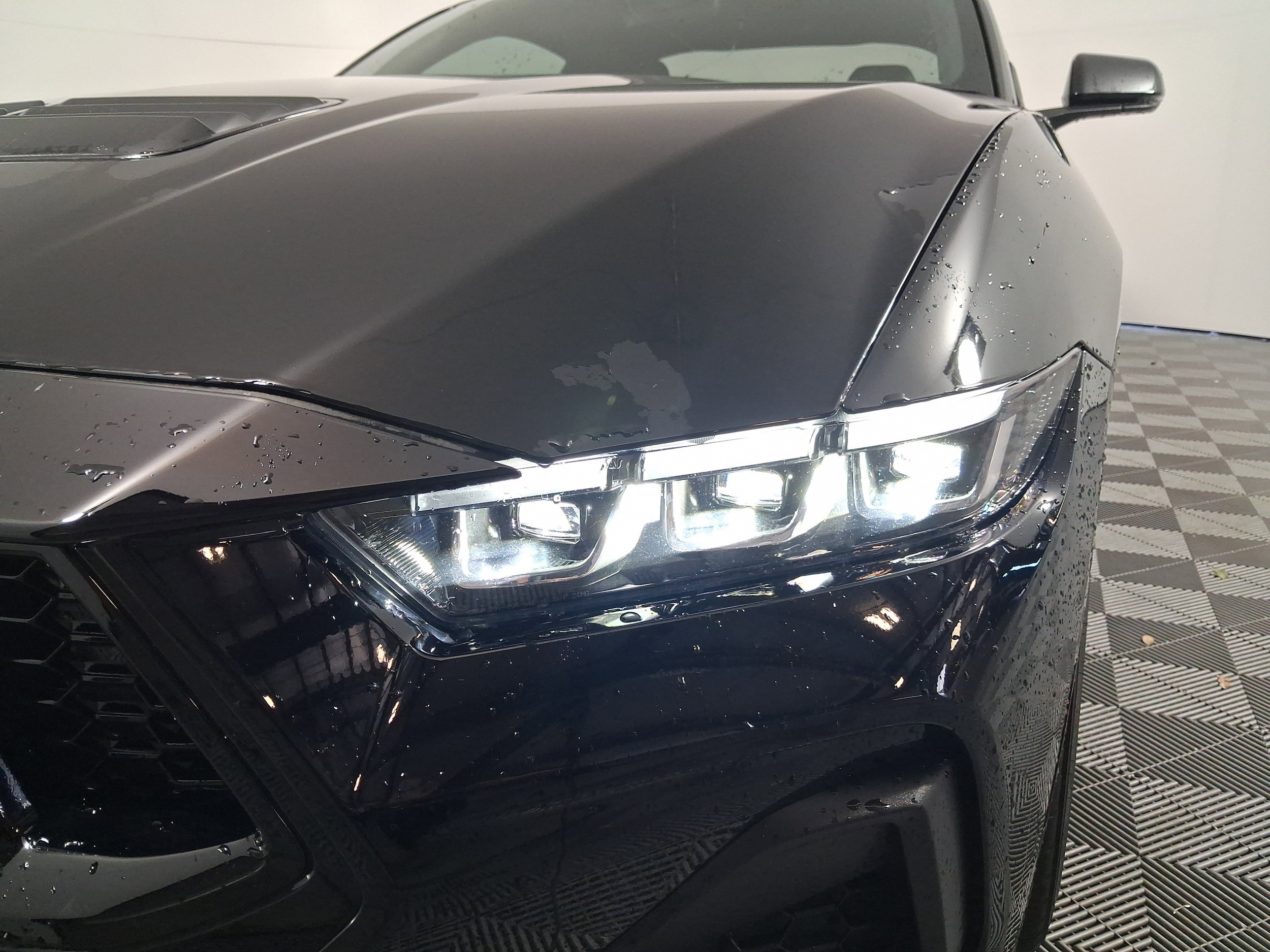 2024 Ford Mustang GT Premium photo 5