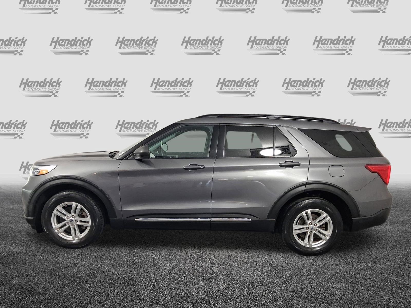 2023 Ford Explorer XLT photo 6