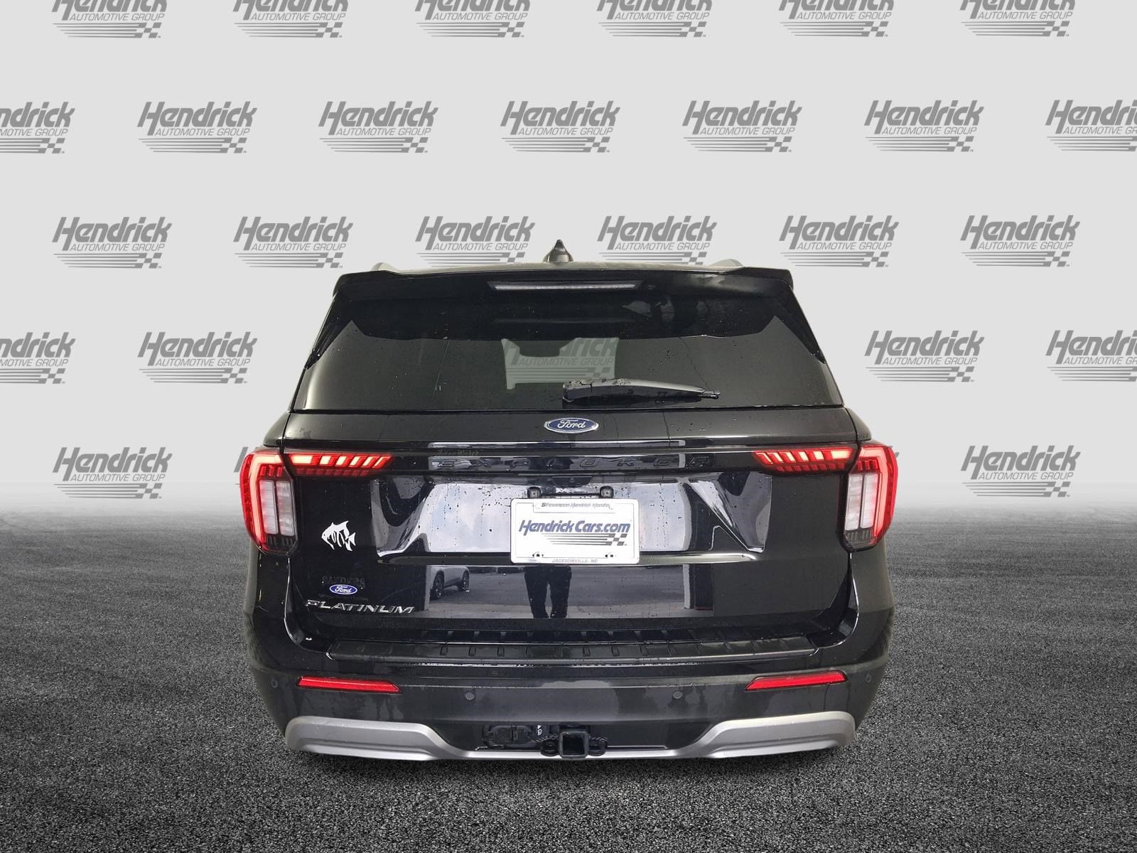 2025 Ford Explorer Platinum photo 3
