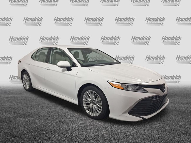 2020 Toyota Camry XLE Sedan