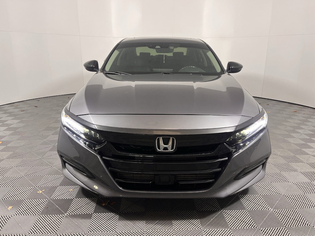 Used 2018 Honda Accord Touring 2.0T Sedan