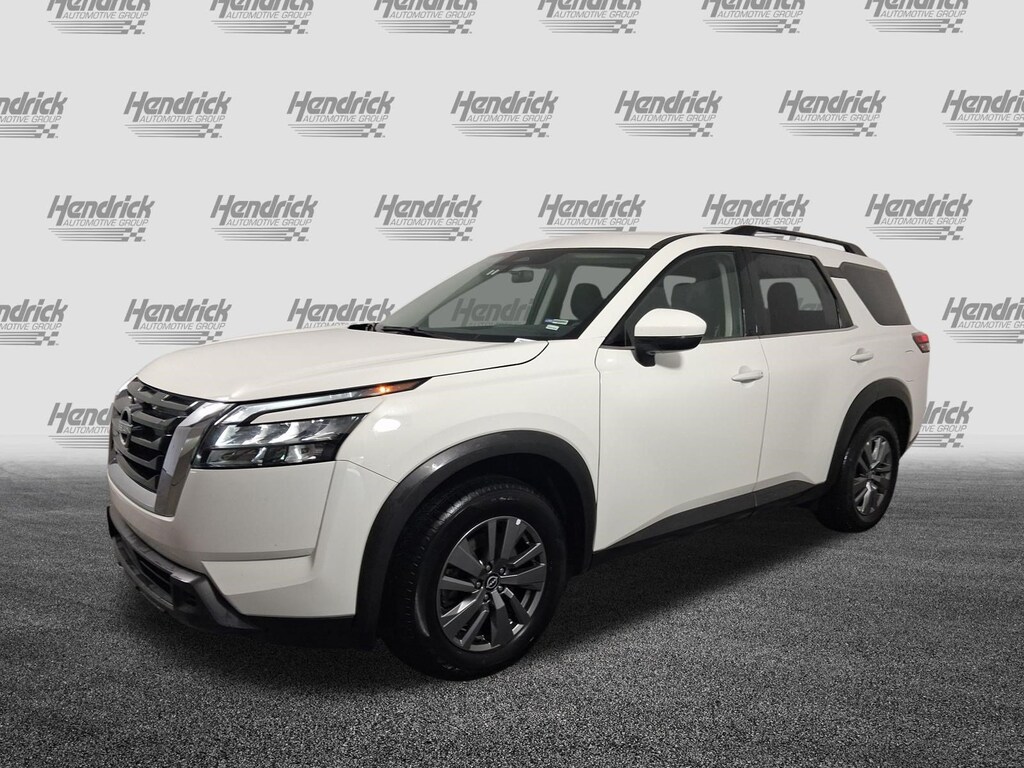 Used 2025 Nissan Pathfinder SV SUV